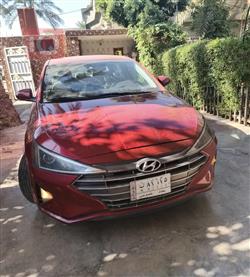 هیوندای ئەلەنترا